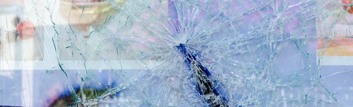 Window Broken Glass Repair in Richmond West, FL