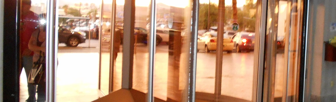 Storefront Glass Repair Cost in Richmond West, FL